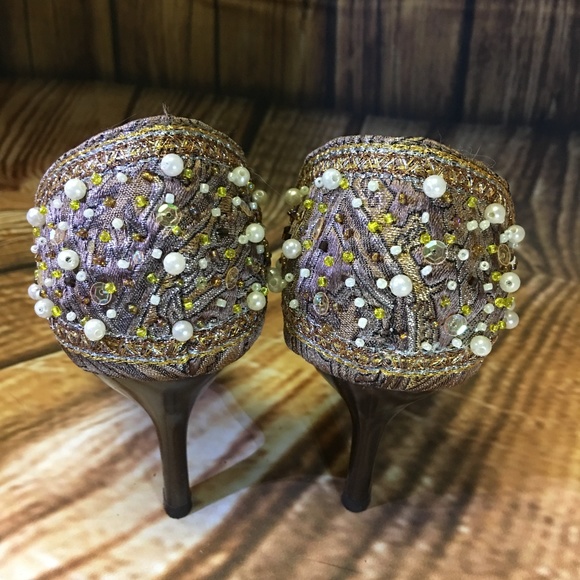 Beaded Shoes - 6.5 - Picture 7 of 8